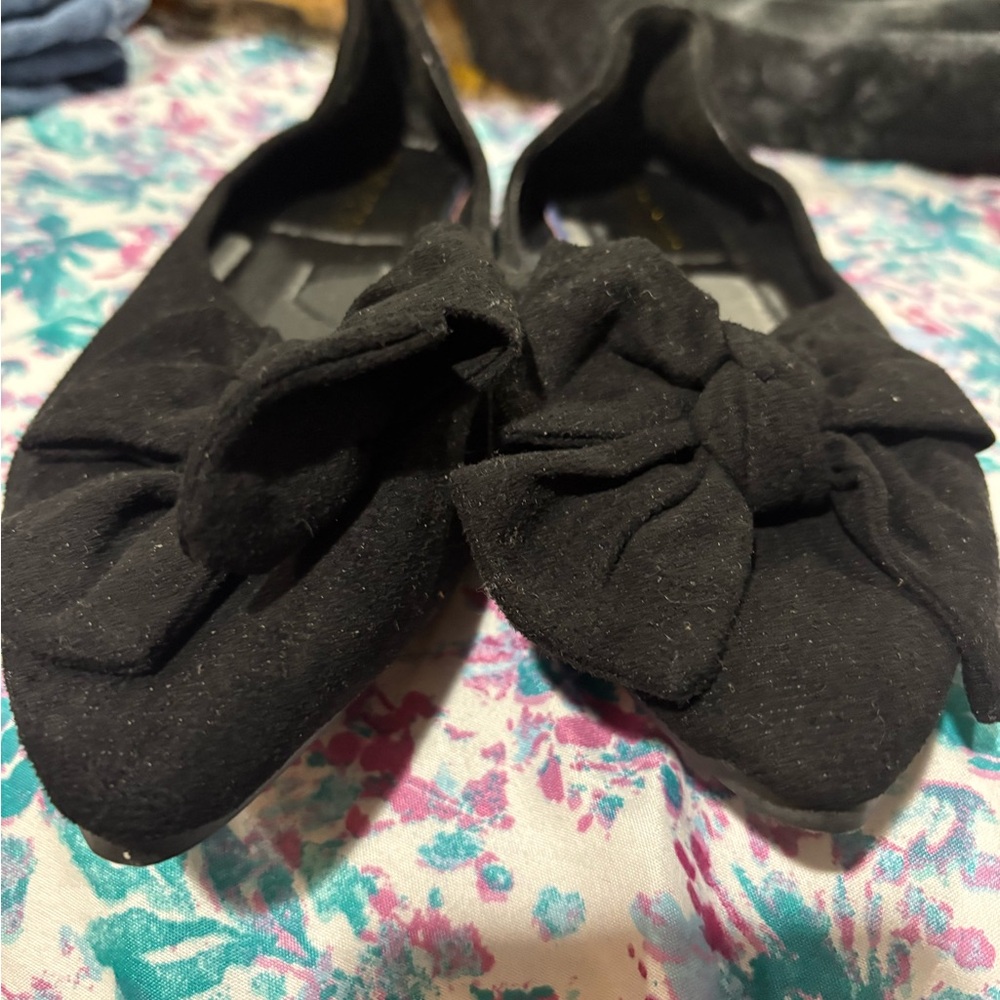Needs a good wipe down, never worn